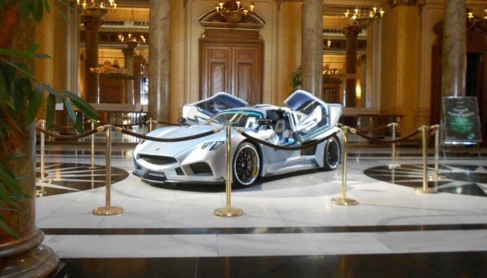 EVANTRA: prima auto nella storia ad entrare nel Casinò di Montecarlo